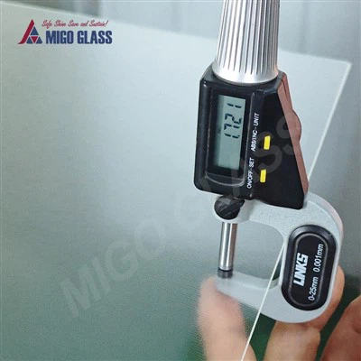 1.6mm 저철분 프리즘 매트 강화유리